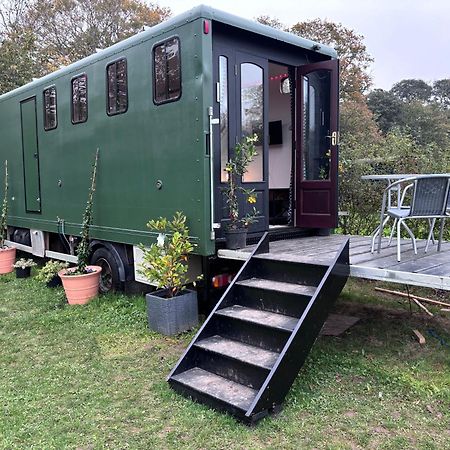 Quex Livery Glamping 버칭턴 외부 사진