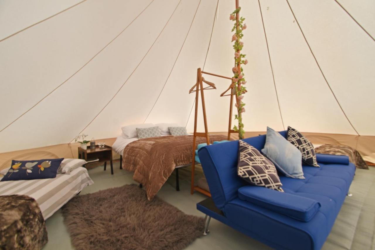 Quex Livery Glamping 버칭턴 외부 사진