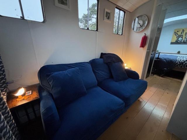 Quex Livery Glamping 버칭턴 외부 사진
