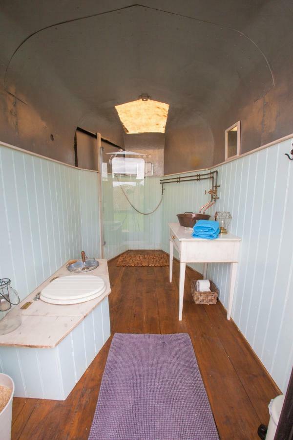 Quex Livery Glamping 버칭턴 외부 사진